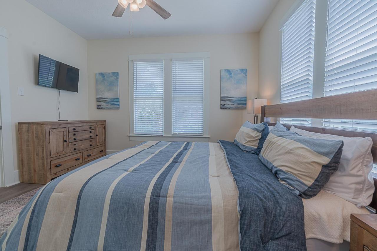 Uptown Cottage Newly Updated Home Near The Strand Galveston Harbor And Utmb Dış mekan fotoğraf